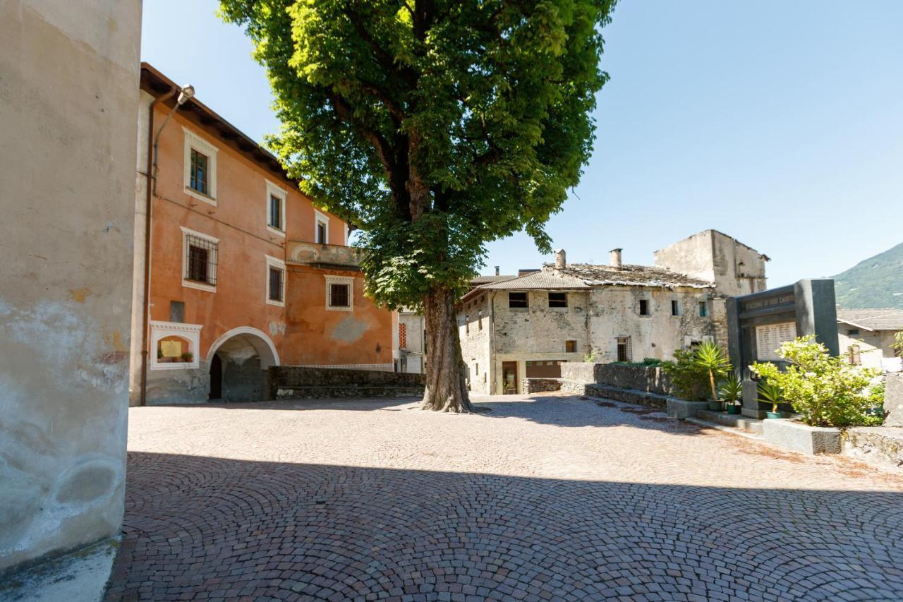 Il Como' Della Civetta - Taverna “La Fenice” Stazzona Exterior foto